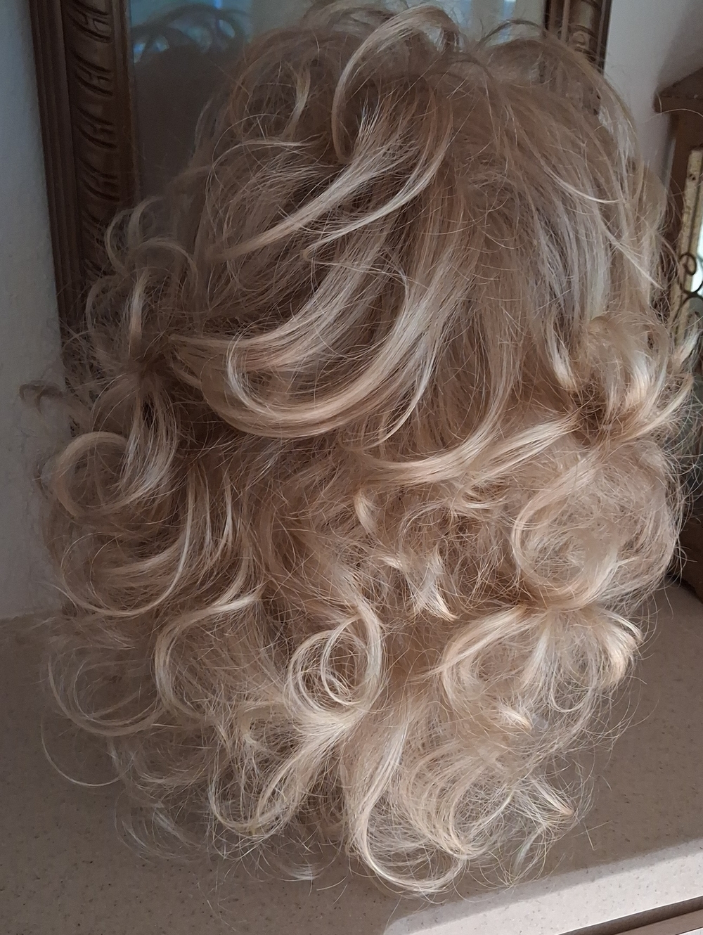 ESTETICA--Light Blonde Curly Women’s Wig - Classic Volume